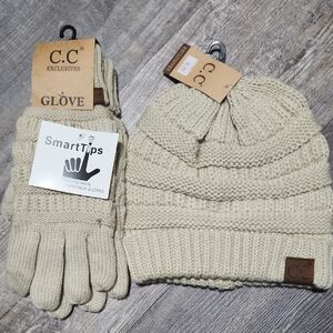 C.C Cream Knit Gloves with SmartTips
